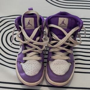 Jordan Kids Purple and White Sneakers